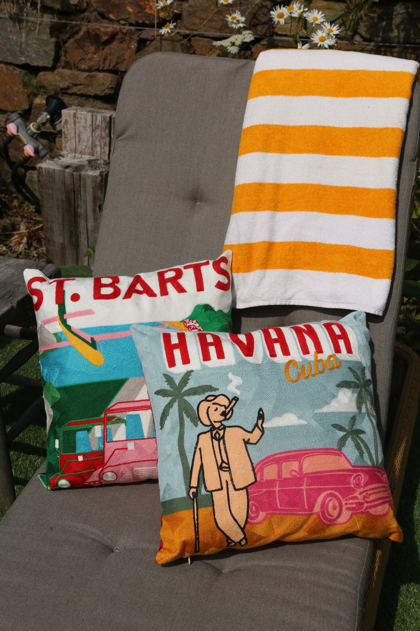 Havana Cuba Needlepoint Pillow – Retro Design
