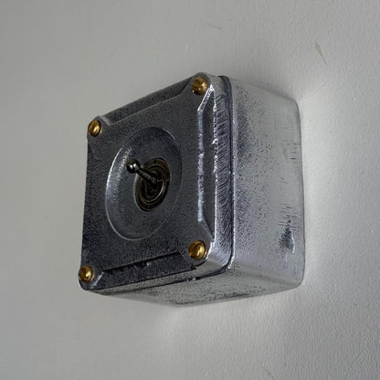 Single Gang 2 Way Conduit Light Switch Solid Cast Metal